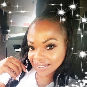 Meet your Posher, Yolanda